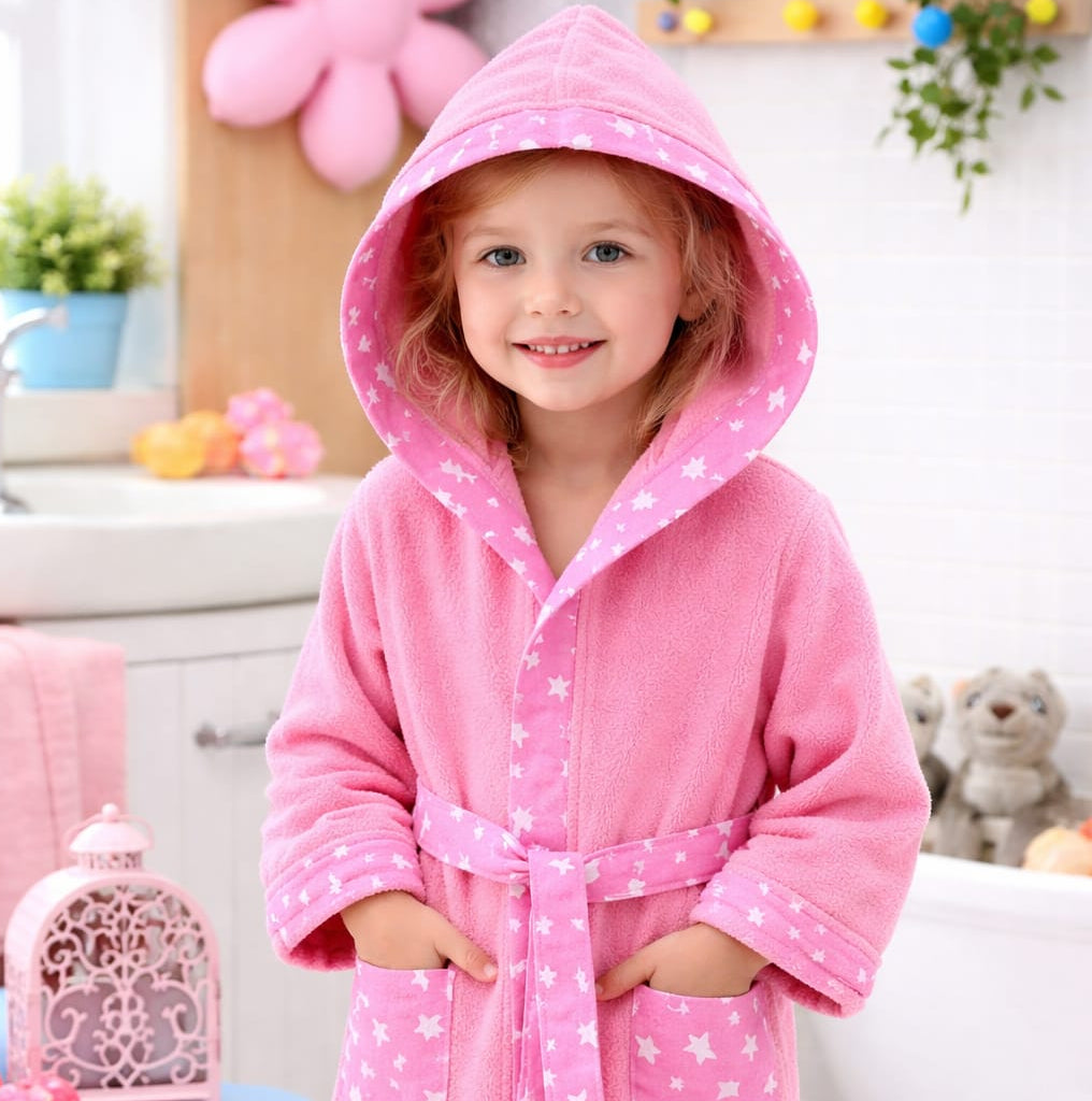 Pembe Kenarı Yıldız Desenli Çocuk Bornozu